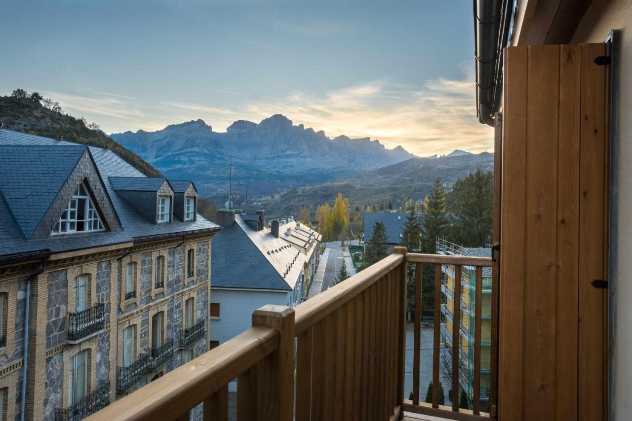 Apartmán Montelia Atico El Ciervo De Panticosa Exteriér fotografie